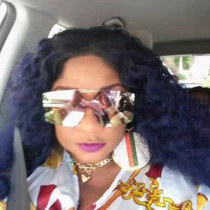 Meet your Posher, Olive